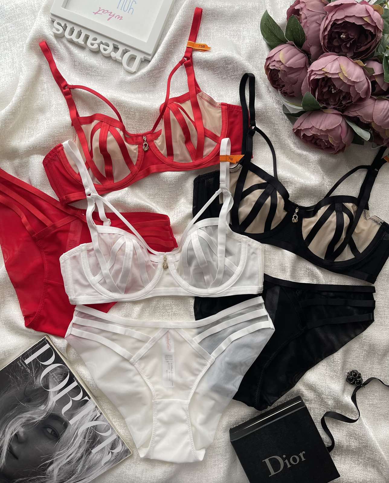Komplet bielizny strappy z siateczką